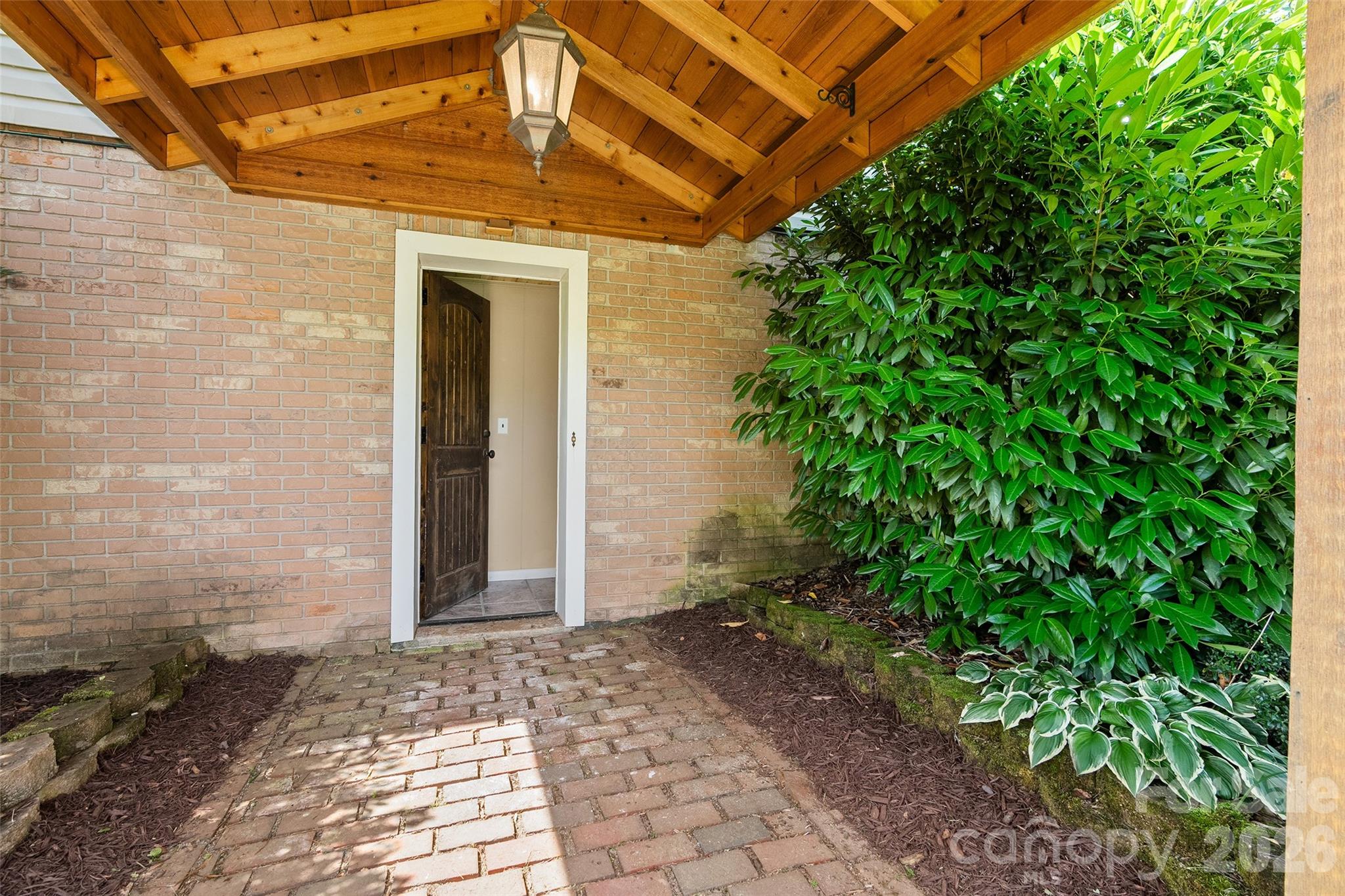 519 Nellie John Drive — Clyde