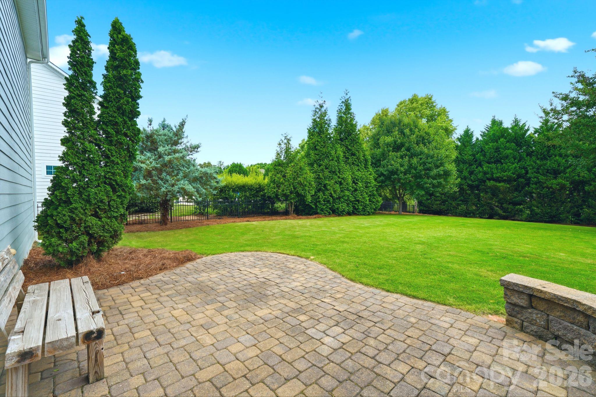 1855 Shadow Lawn Court — Fort Mill
