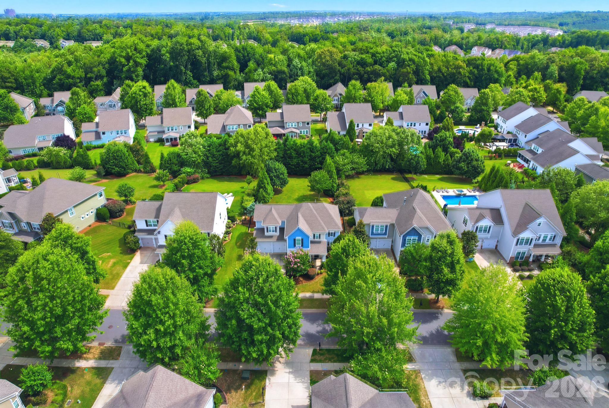 1855 Shadow Lawn Court — Fort Mill