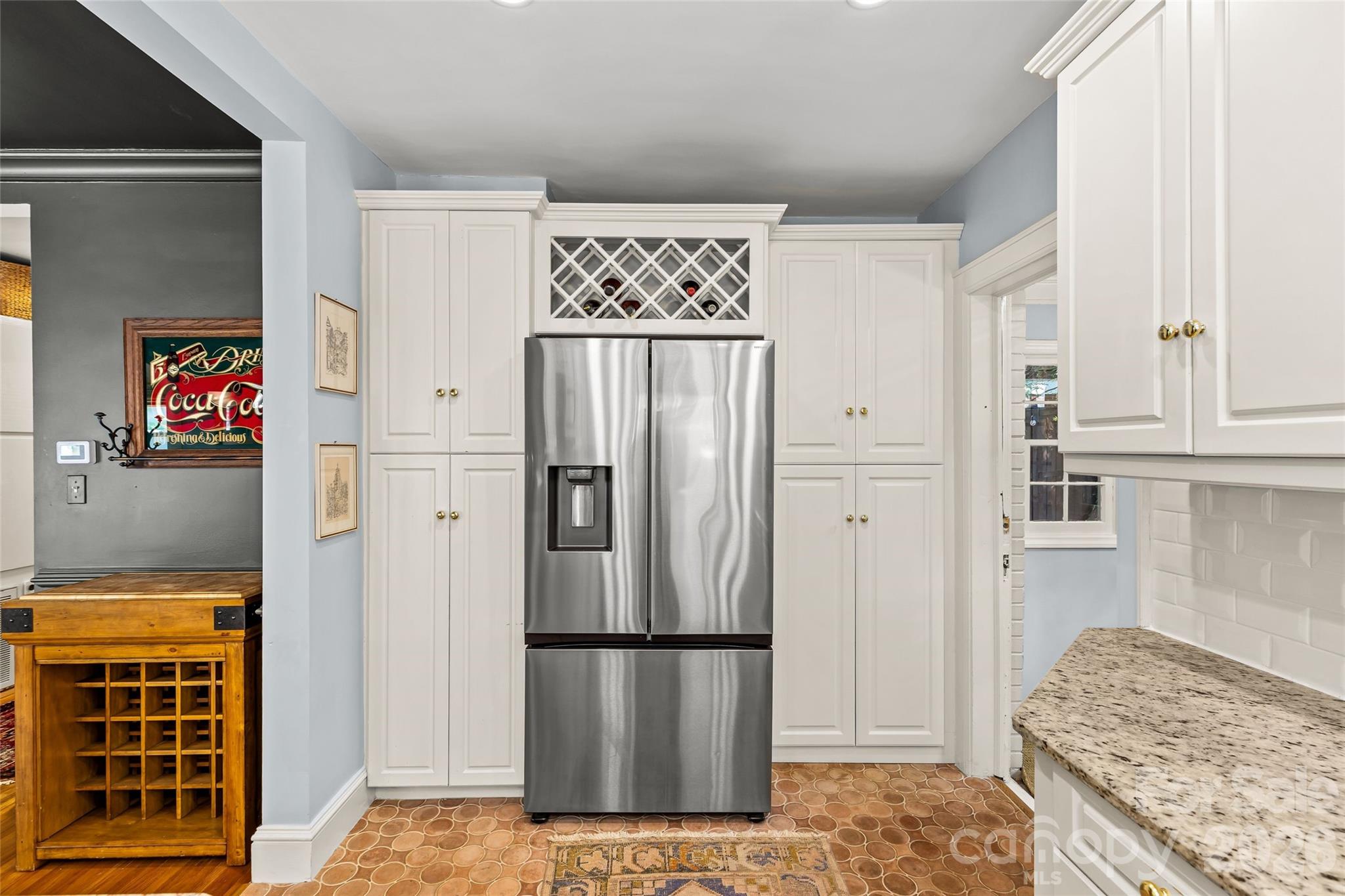 1505 E Worthington Avenue — Charlotte