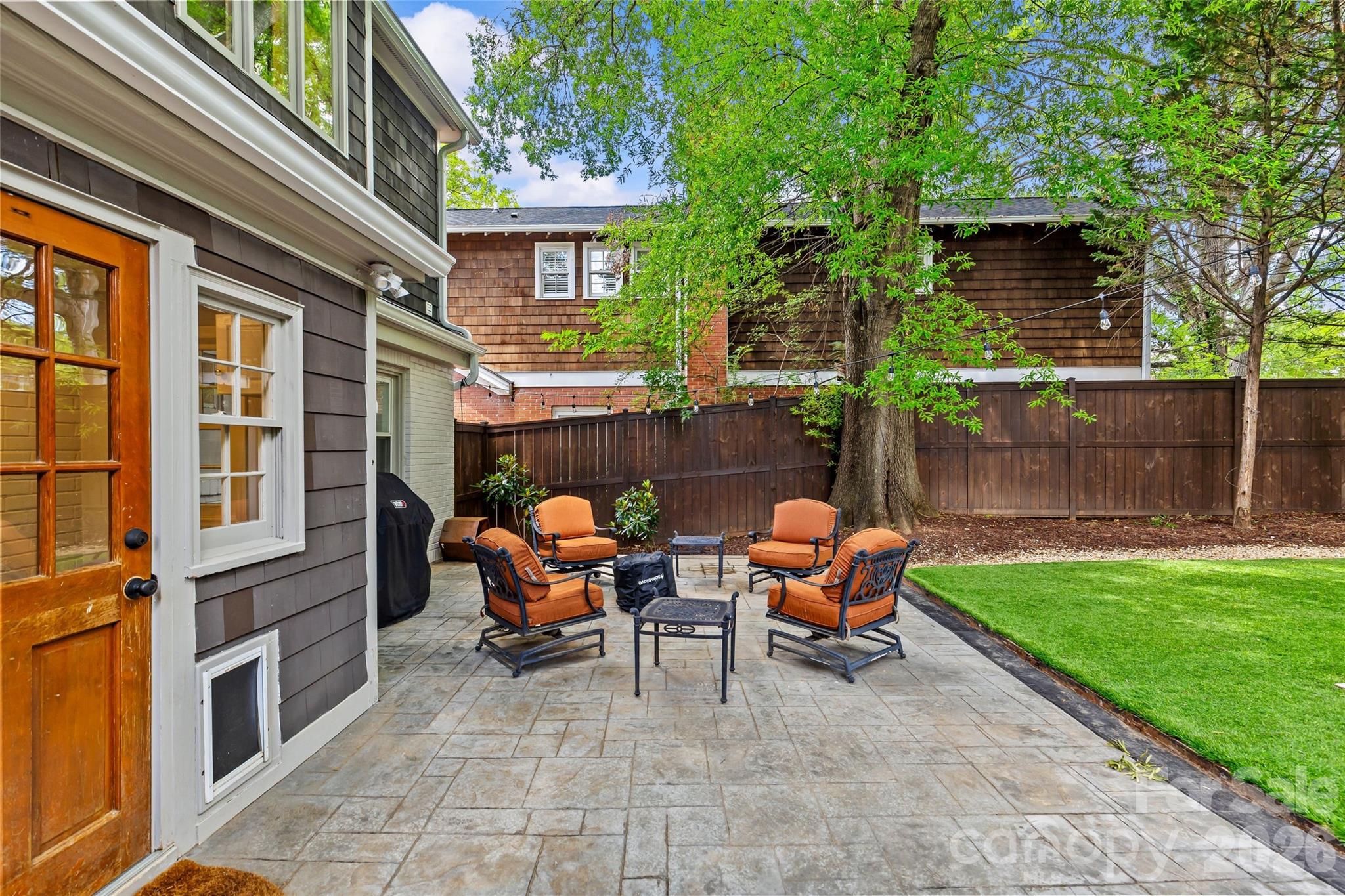 1505 E Worthington Avenue — Charlotte