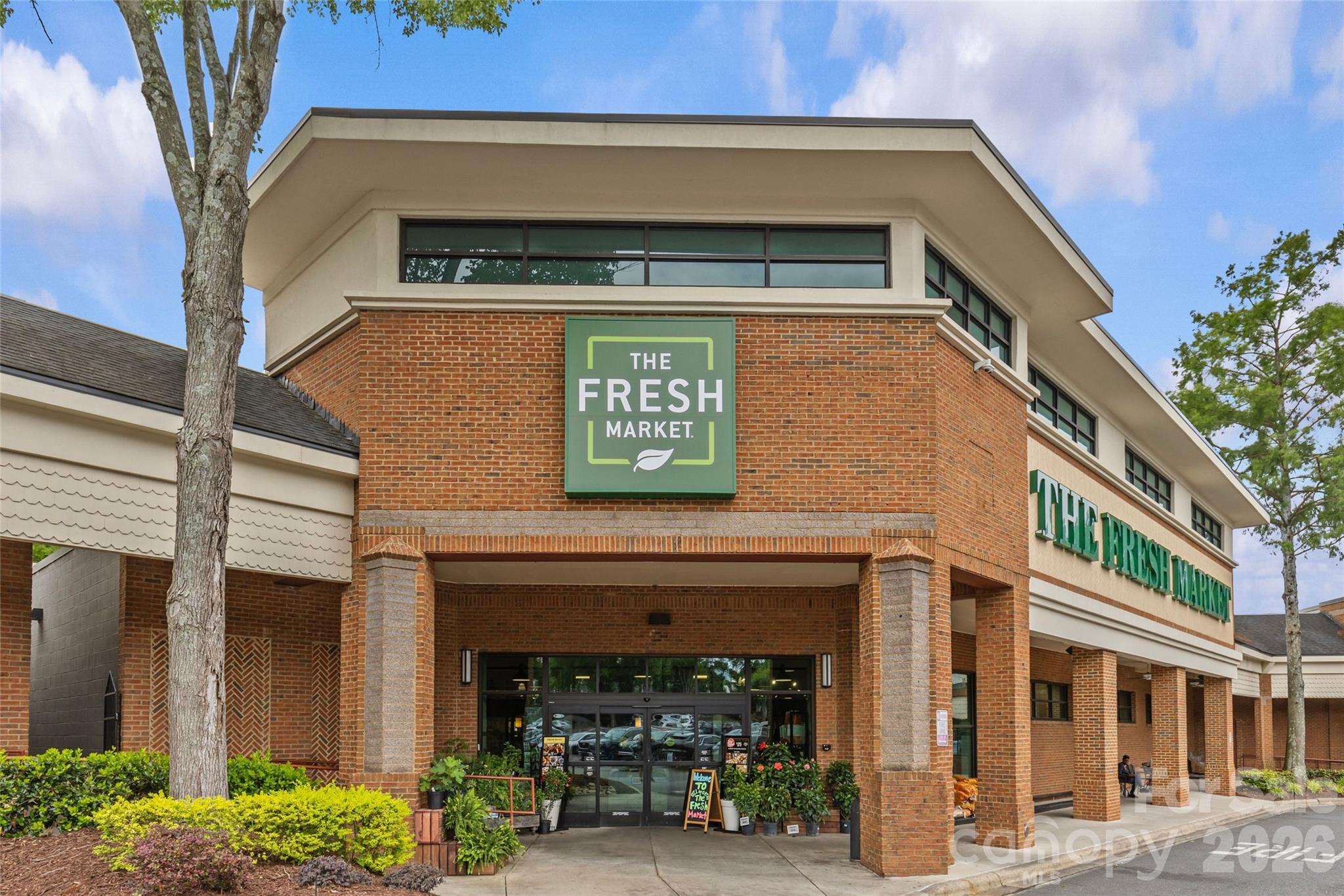 1505 E Worthington Avenue — Charlotte
