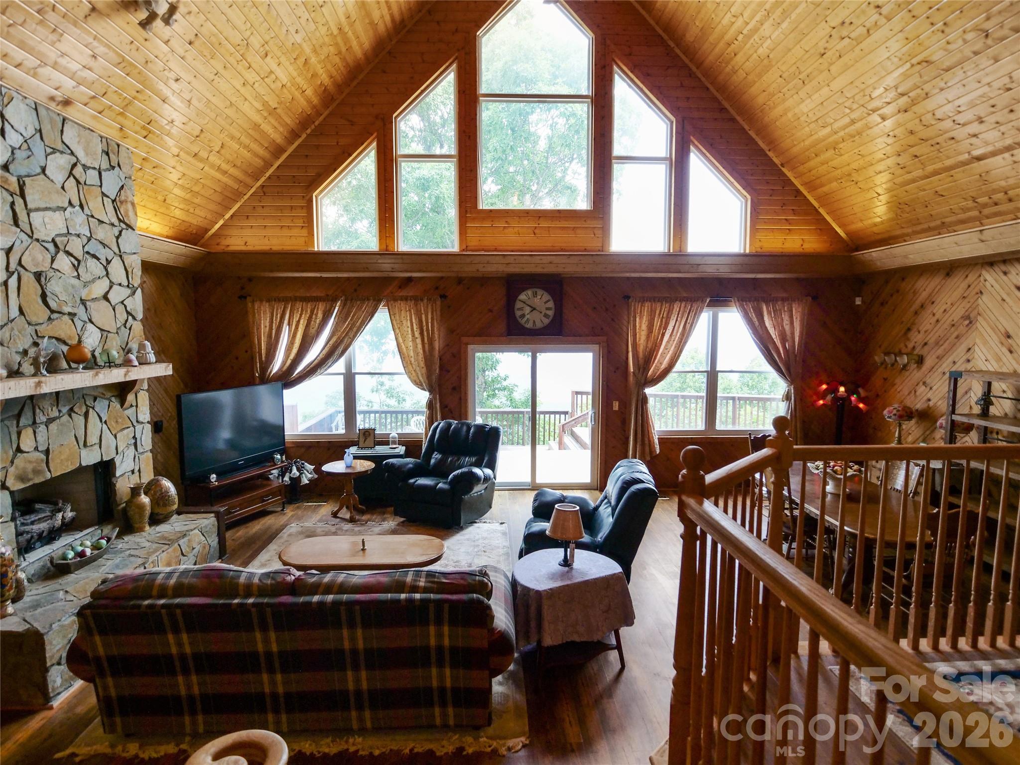 386 Arrowhead Trail — Columbus