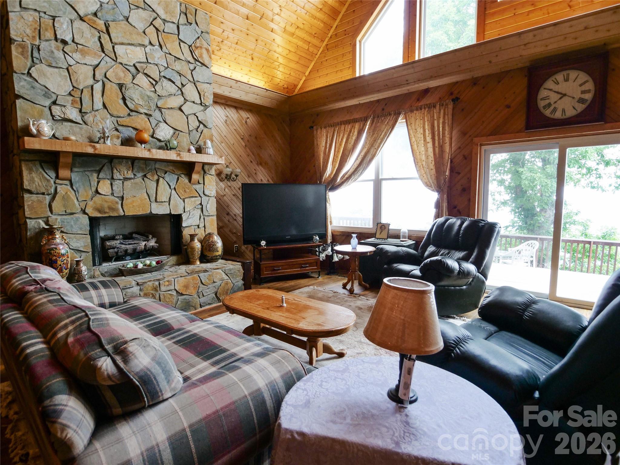 386 Arrowhead Trail — Columbus