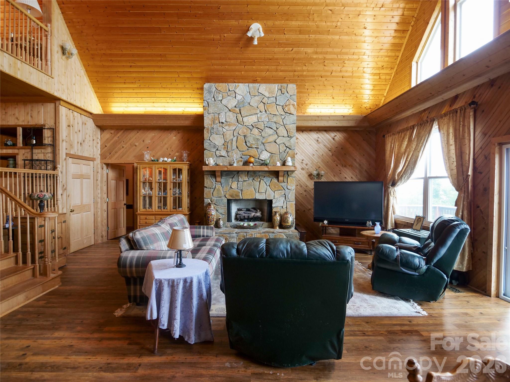 386 Arrowhead Trail — Columbus