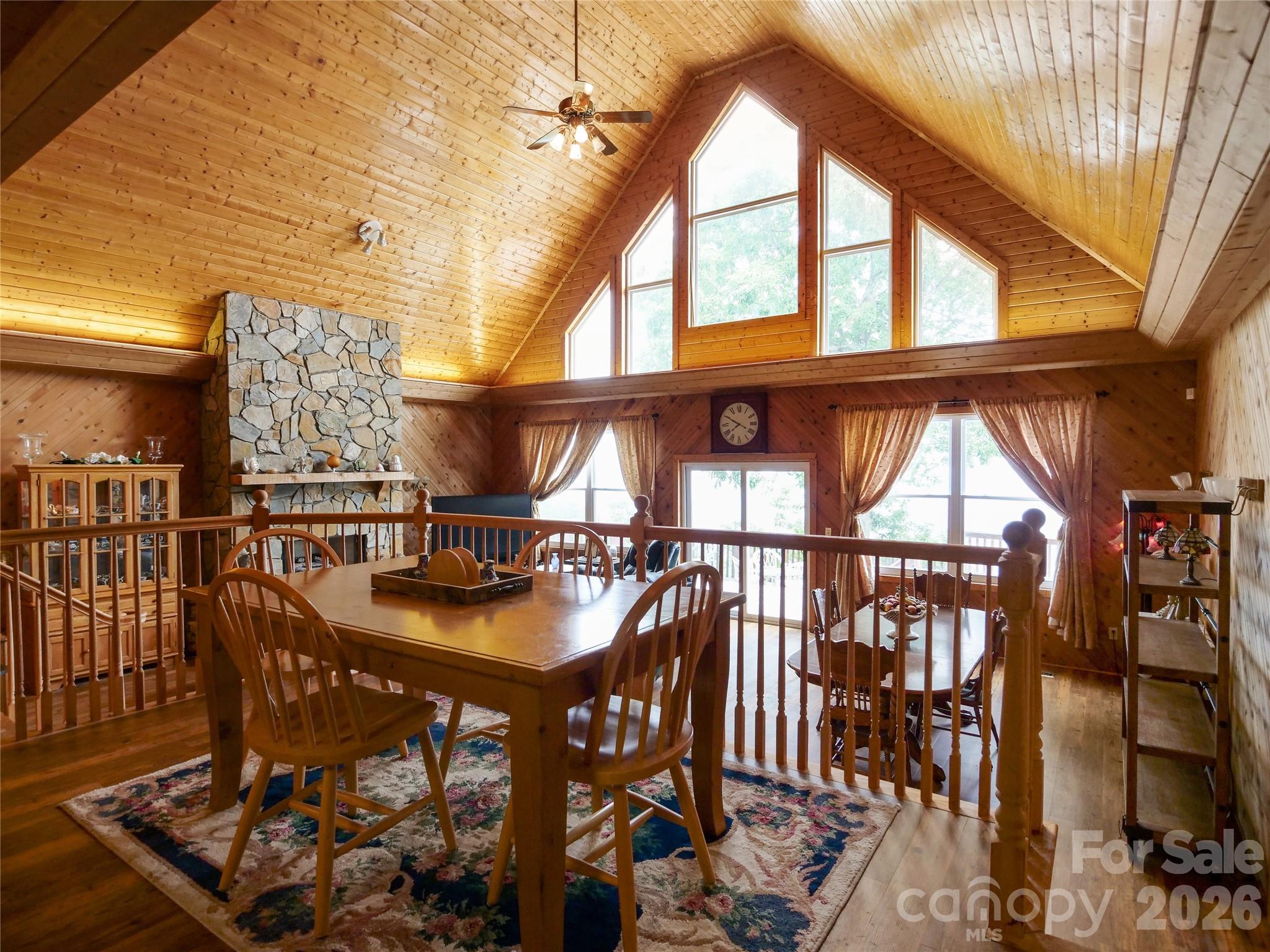 386 Arrowhead Trail — Columbus