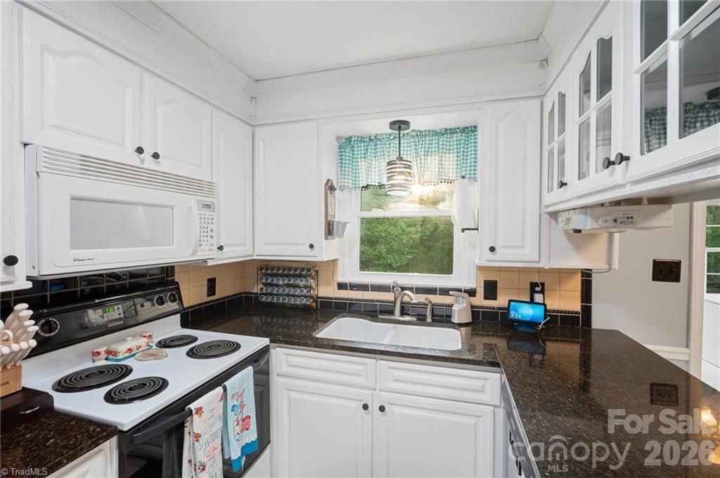 244 Pine Valley Road — Thomasville
