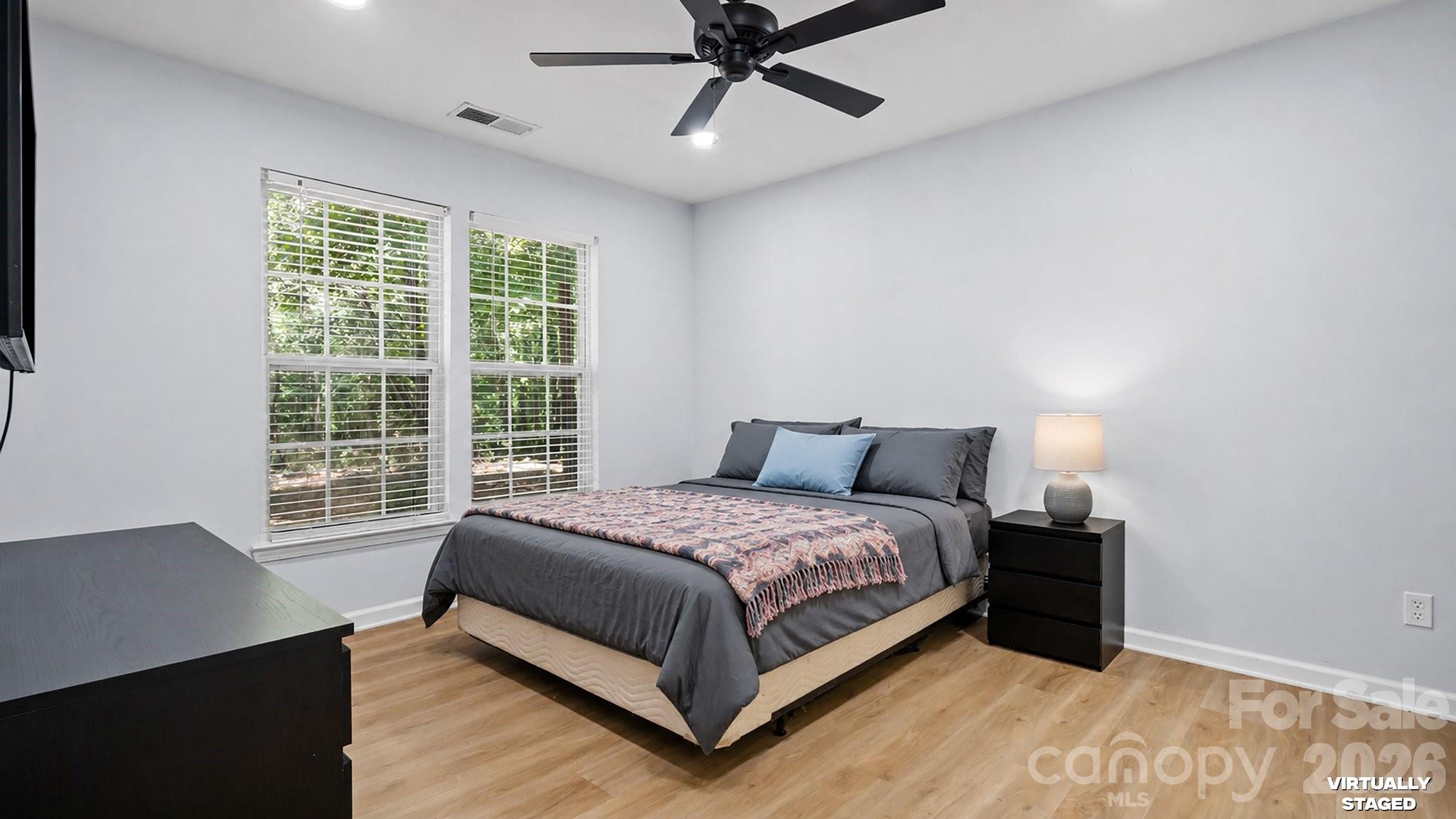 5050 Gibbons Link Road — Charlotte