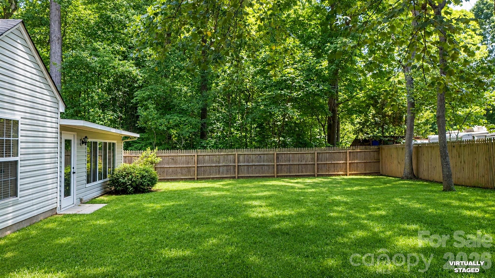 5050 Gibbons Link Road — Charlotte