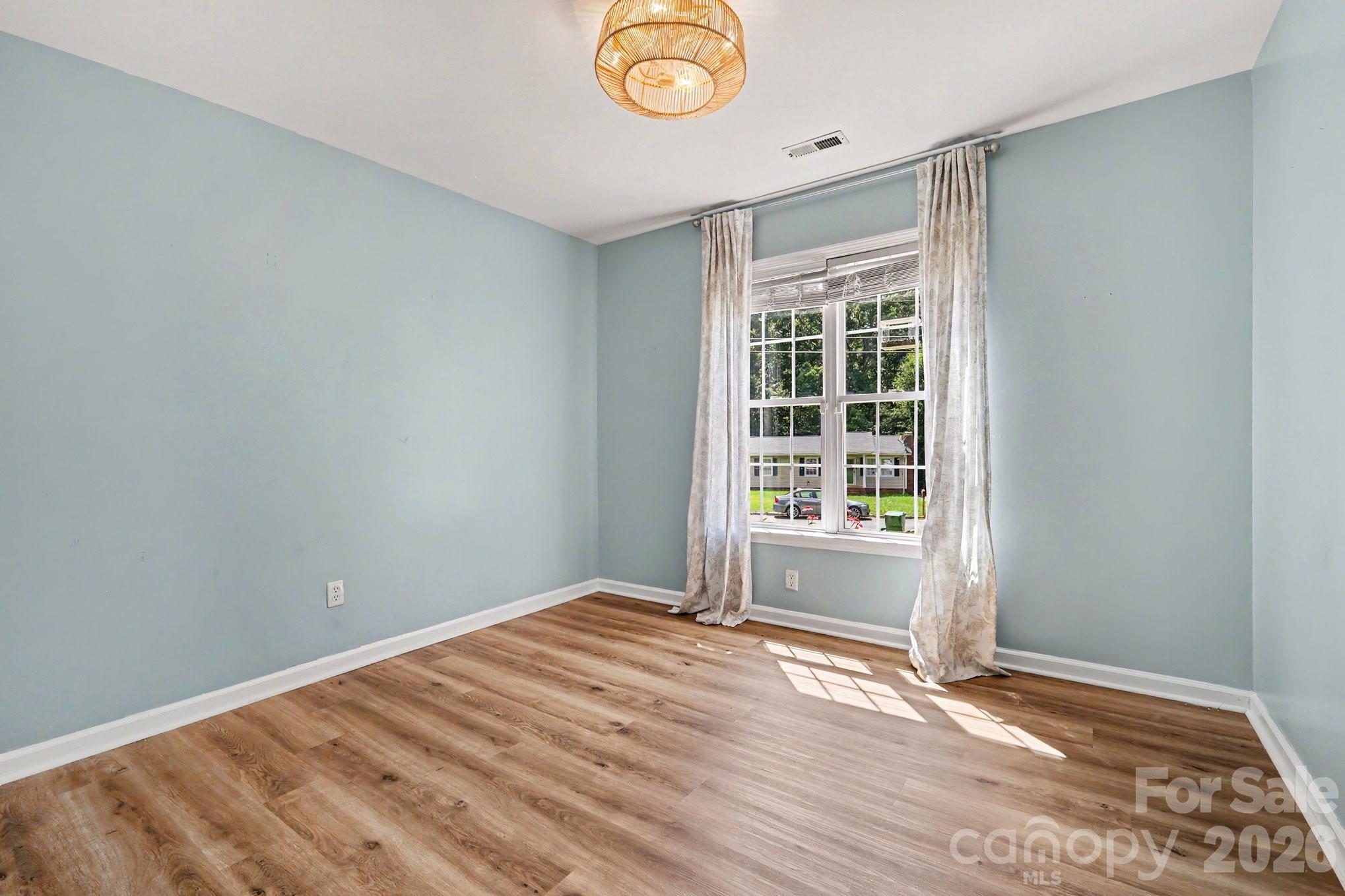 116 Julia Street — Mount Holly