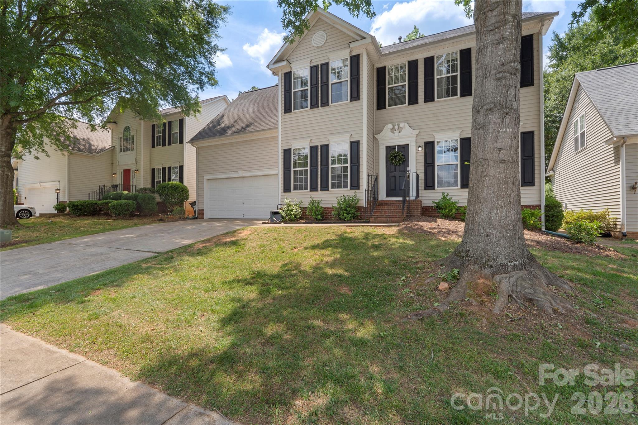 12002 Harmon Lane — Pineville