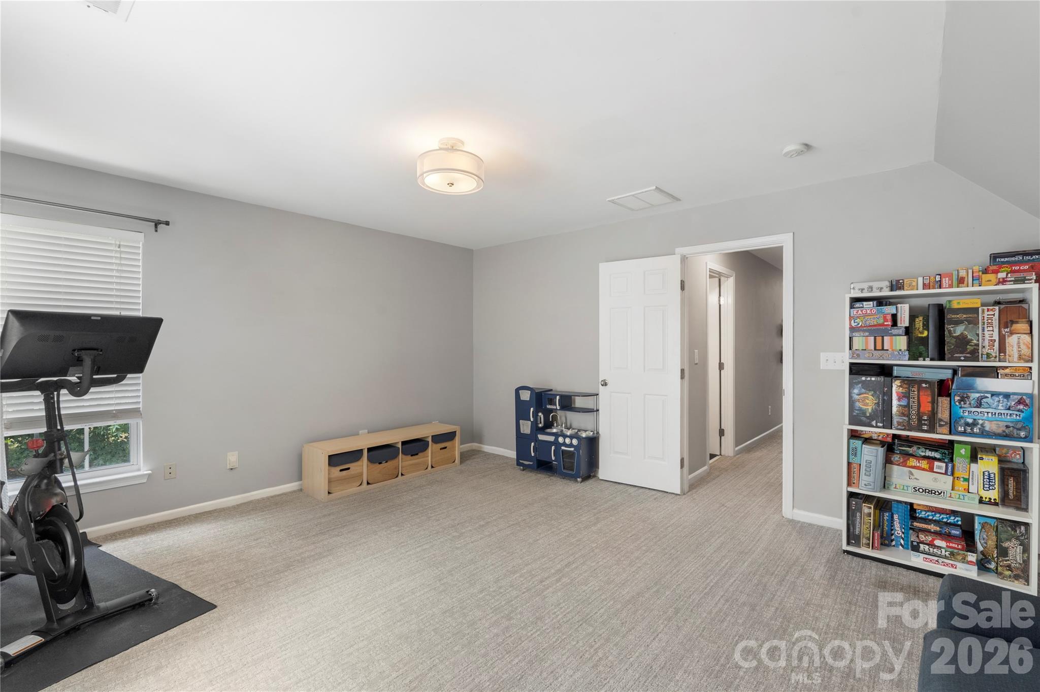 12002 Harmon Lane — Pineville