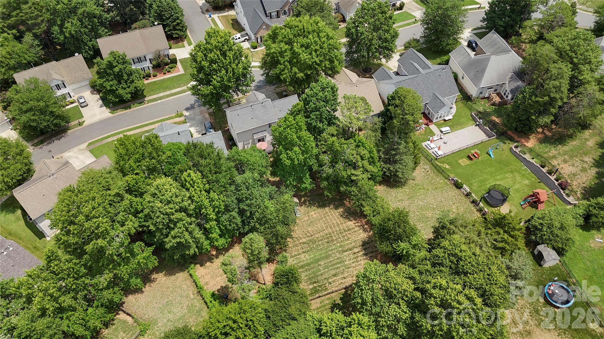 12002 Harmon Lane — Pineville