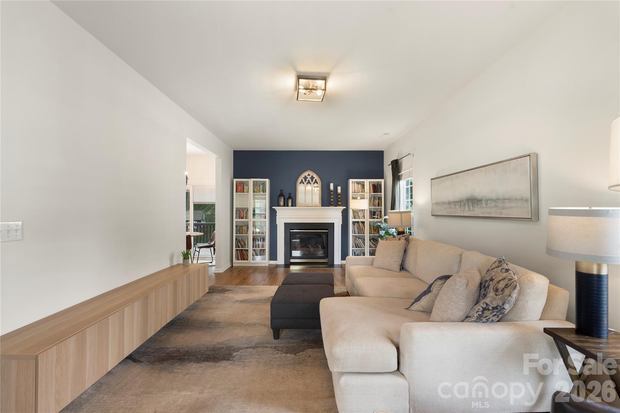 12002 Harmon Lane — Pineville