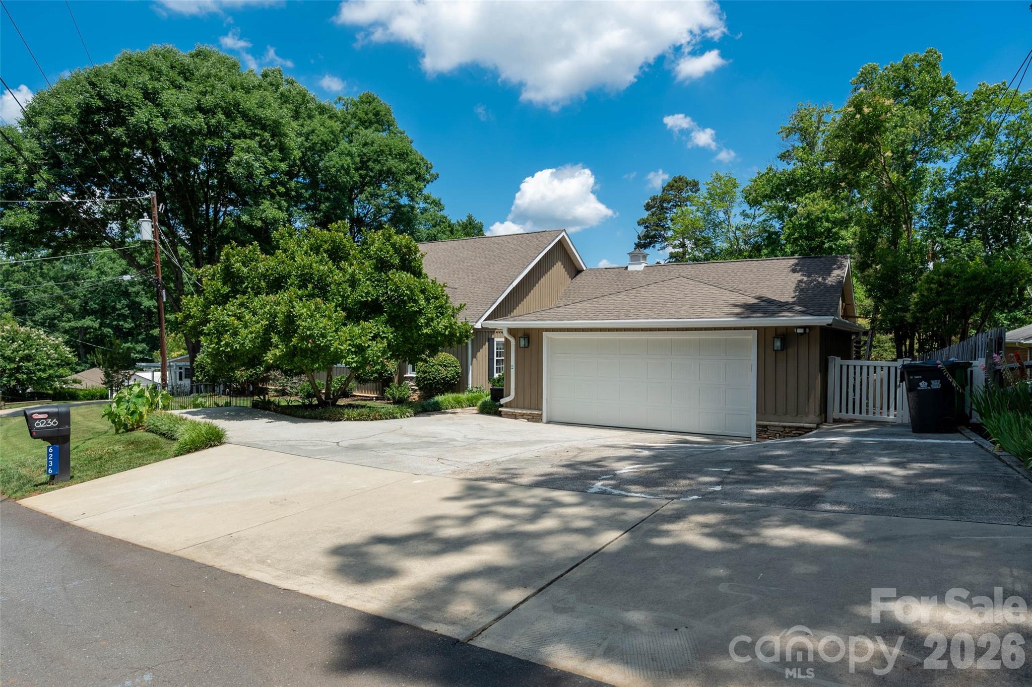 6236 River Cabin Lane — Charlotte
