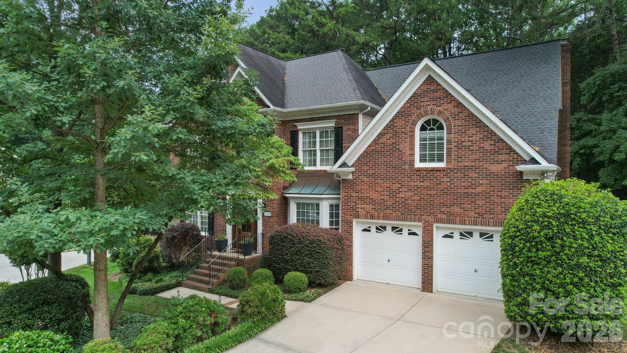 9125 Grove Tree Lane — Huntersville