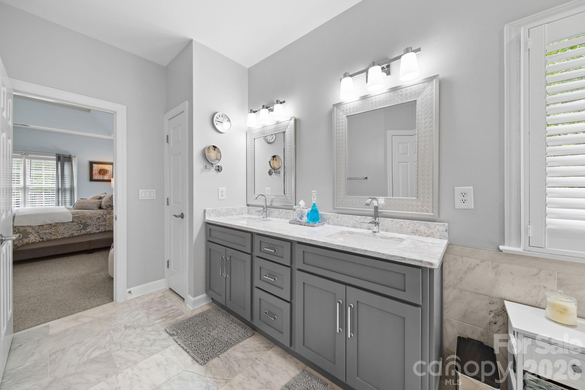 9125 Grove Tree Lane — Huntersville
