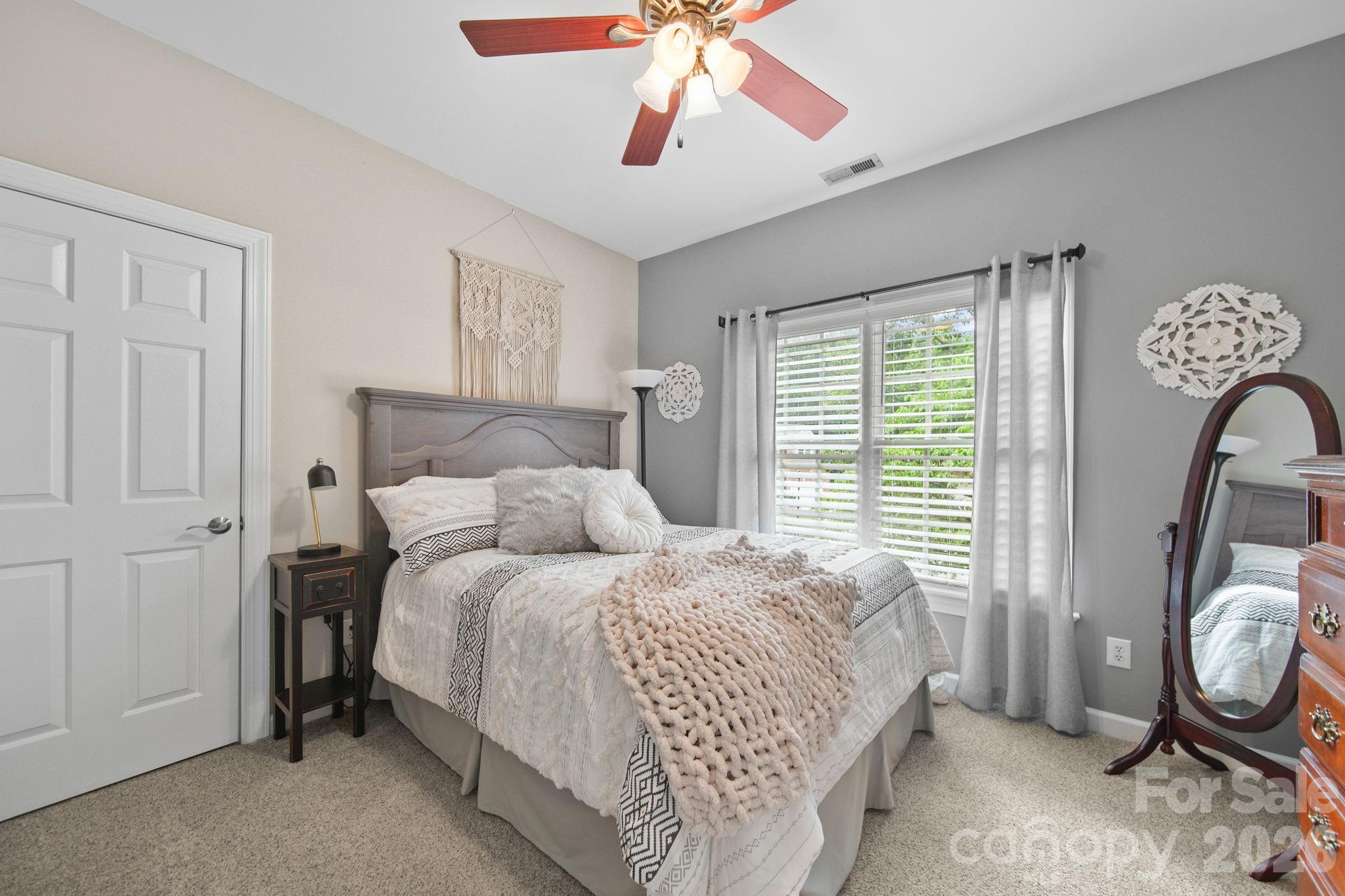 9125 Grove Tree Lane — Huntersville