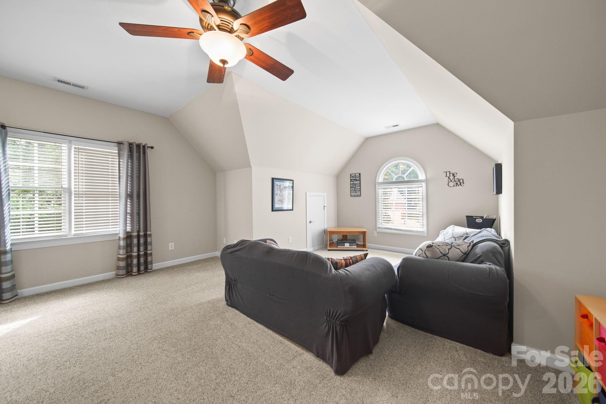 9125 Grove Tree Lane — Huntersville