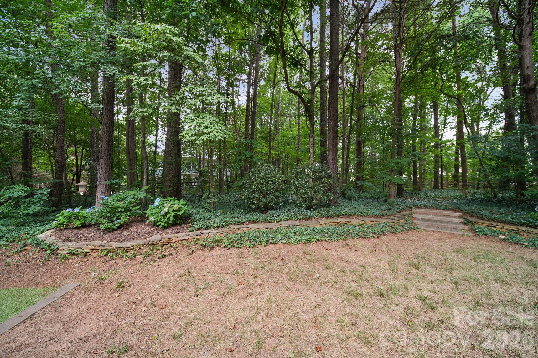 9125 Grove Tree Lane — Huntersville