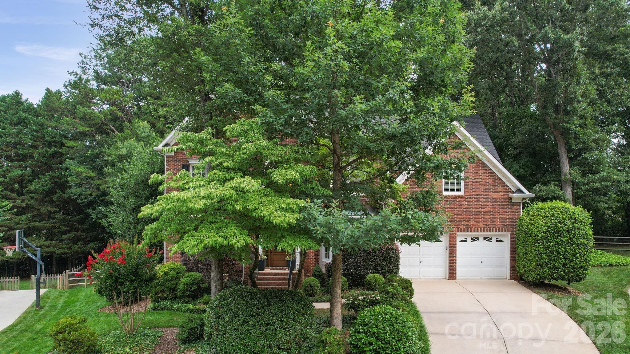9125 Grove Tree Lane — Huntersville