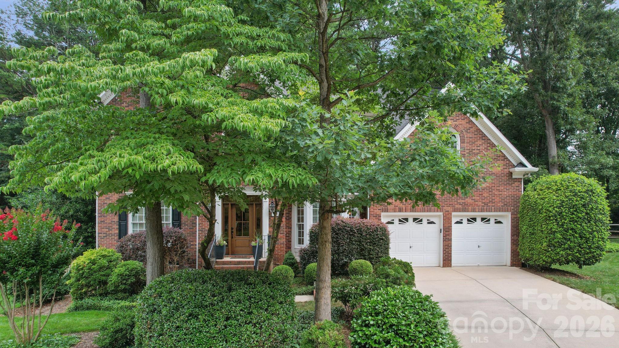 9125 Grove Tree Lane — Huntersville