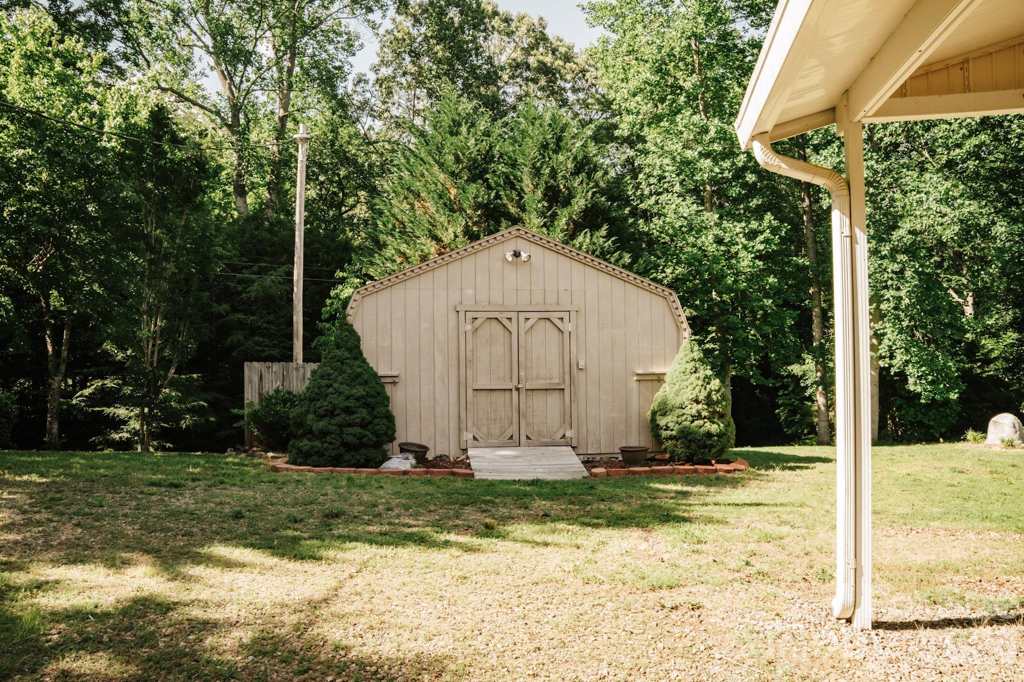 2391 Hickory Knoll Road — Franklin