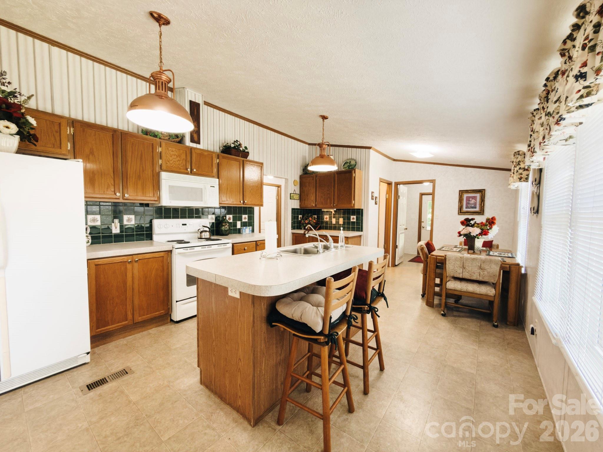 2391 Hickory Knoll Road — Franklin