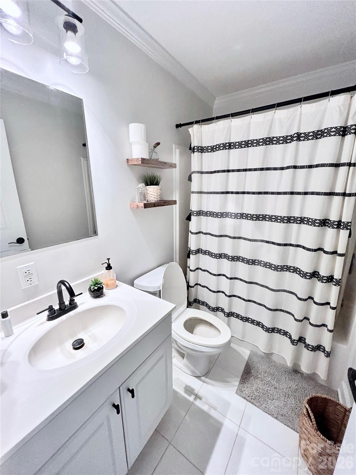 349 Murdock Road — Troutman