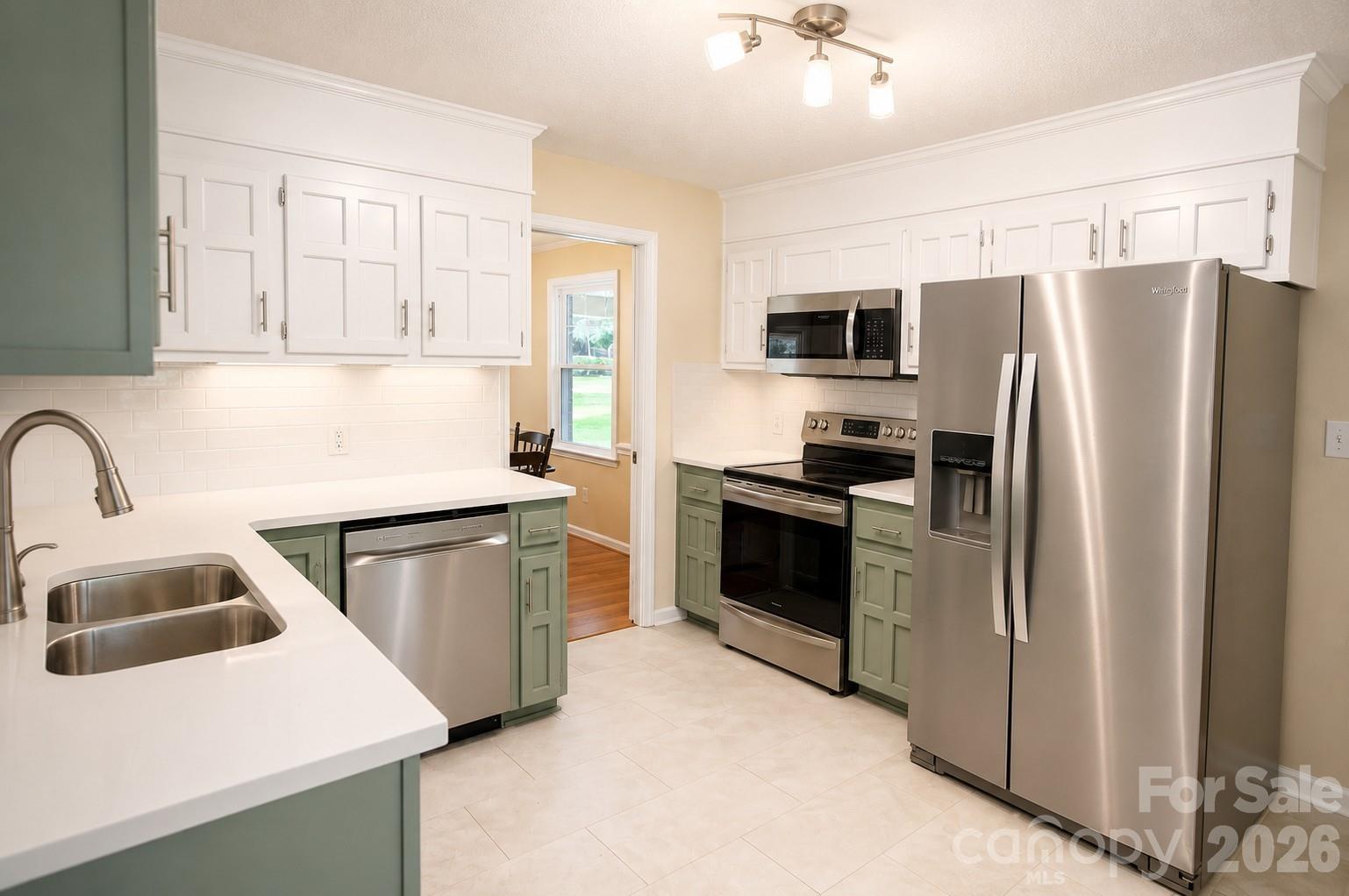 2914 Dresden Drive — Gastonia