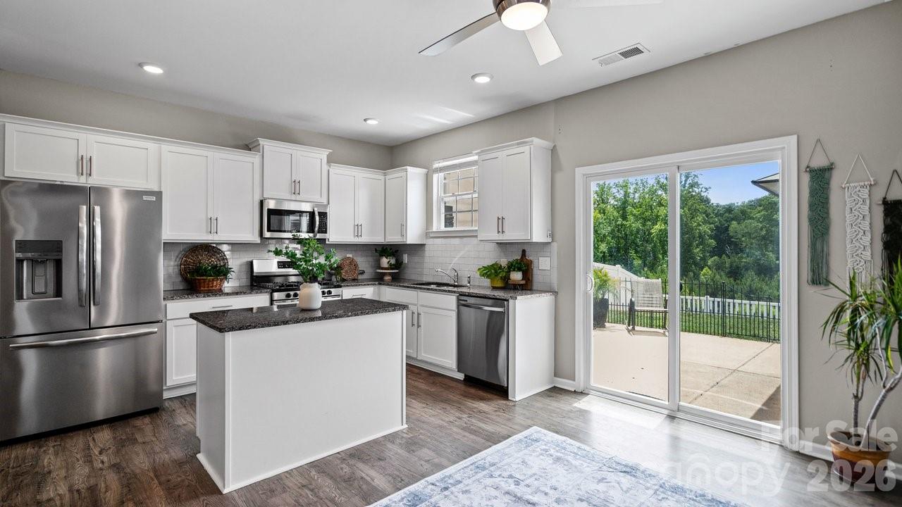 179 Atwater Landing Drive — Mooresville