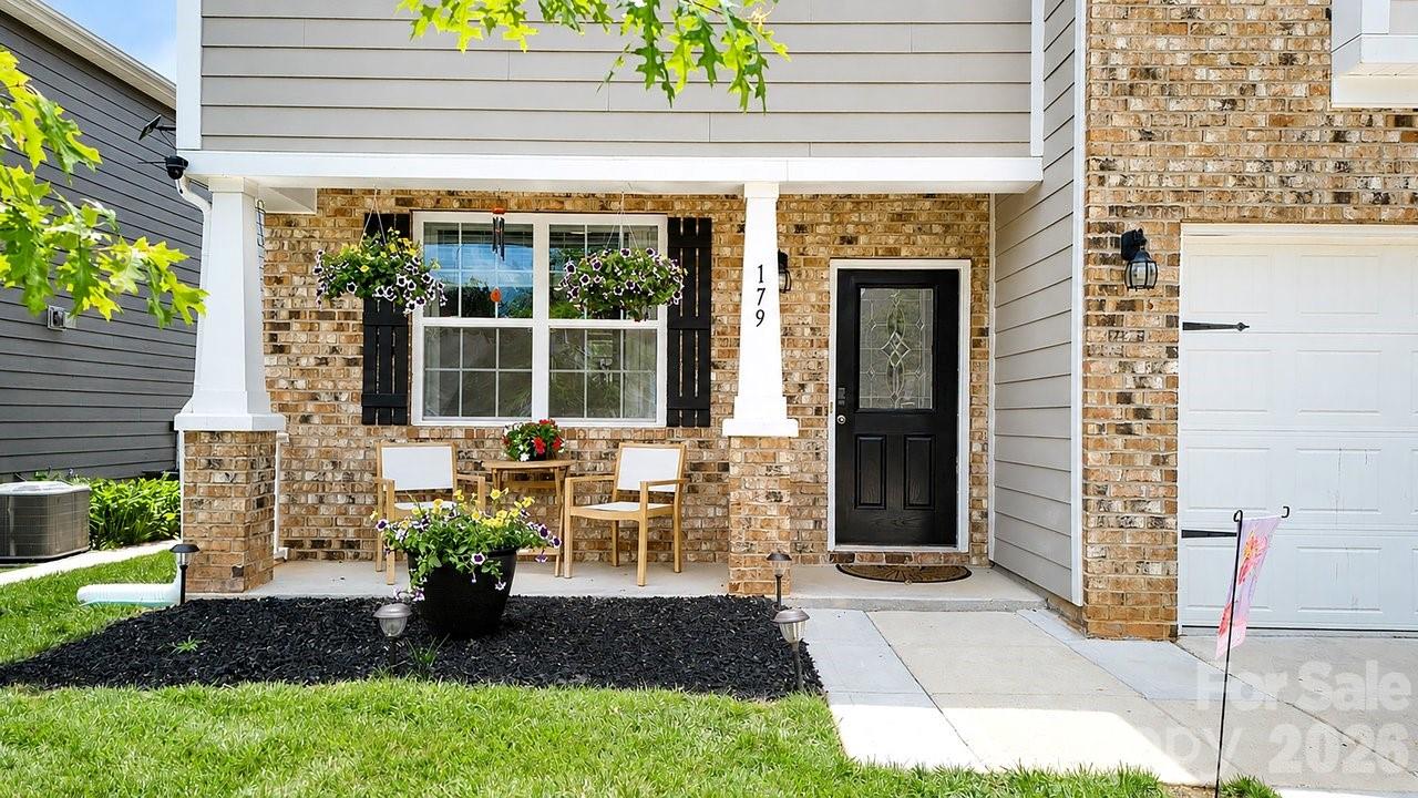 179 Atwater Landing Drive — Mooresville