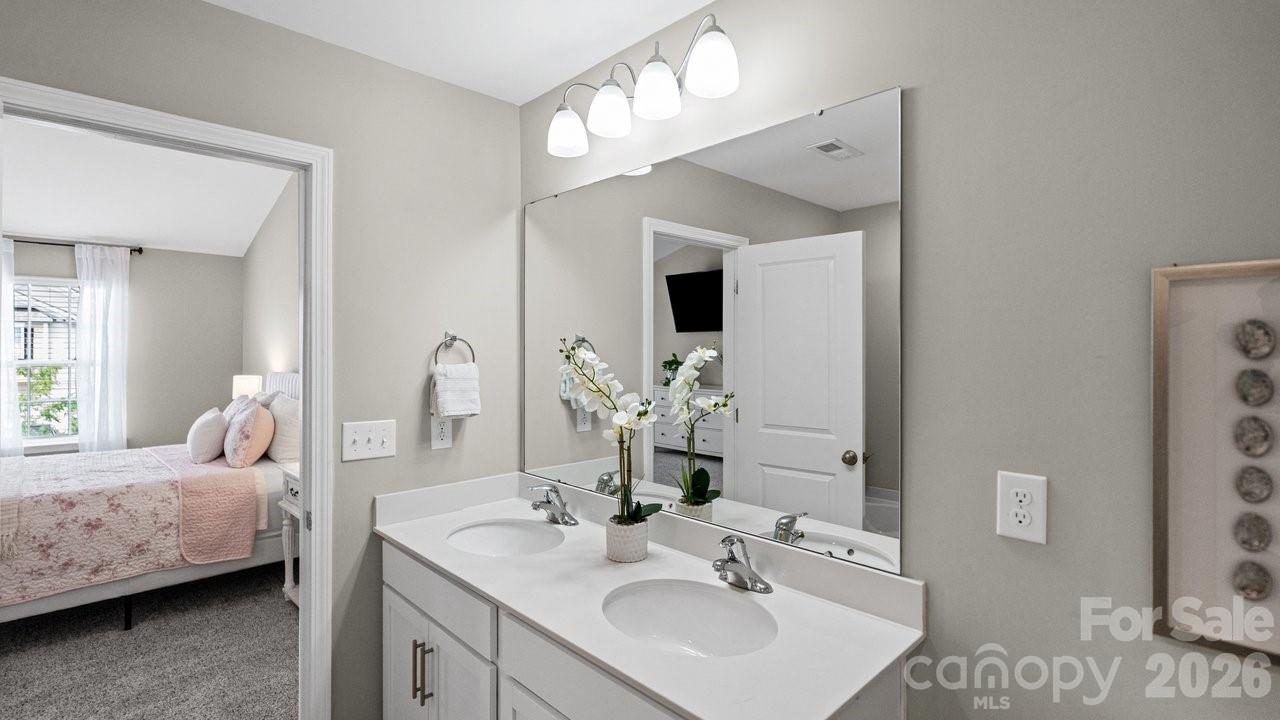 179 Atwater Landing Drive — Mooresville