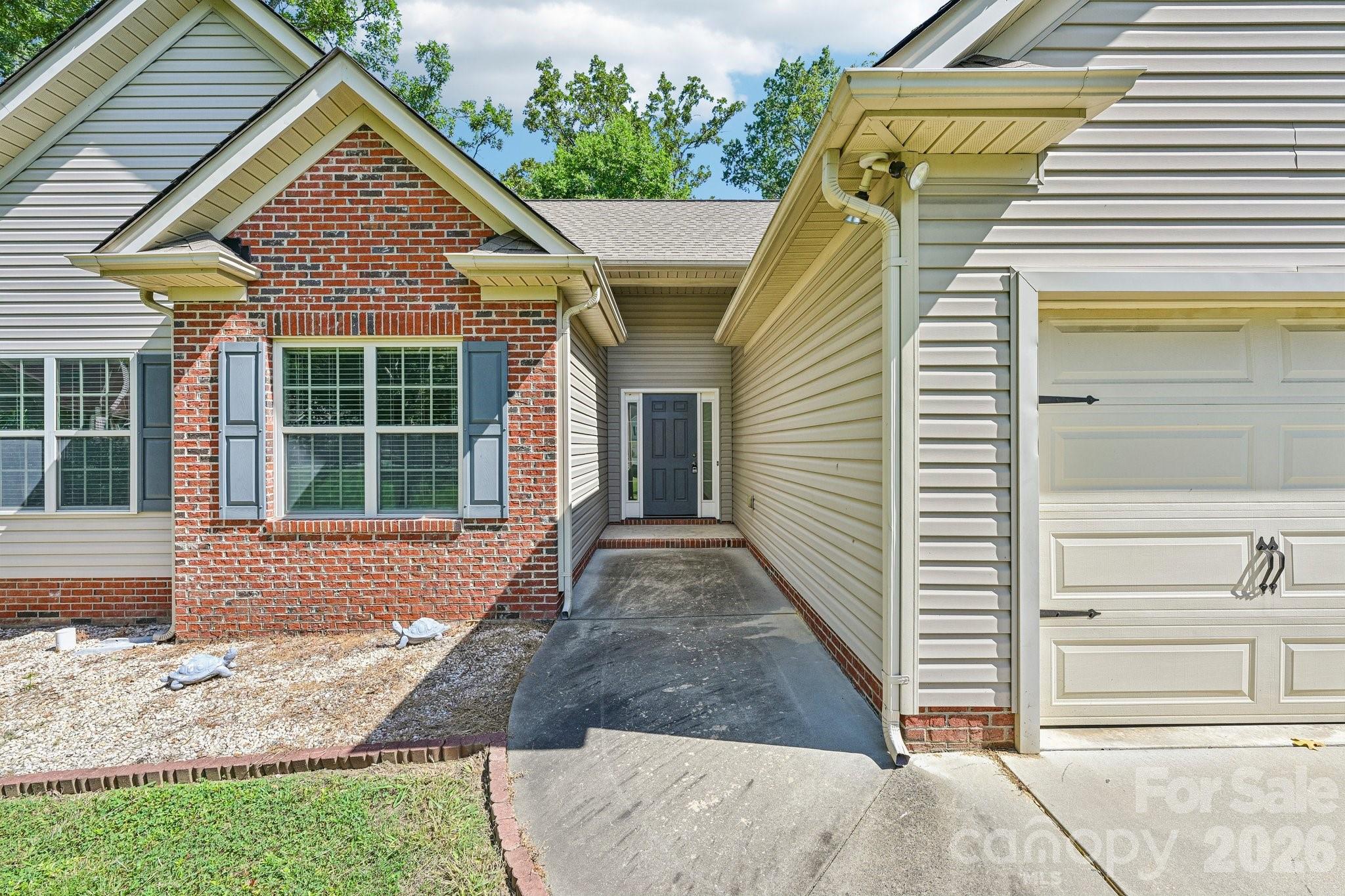 624 Hunley Street — Monroe
