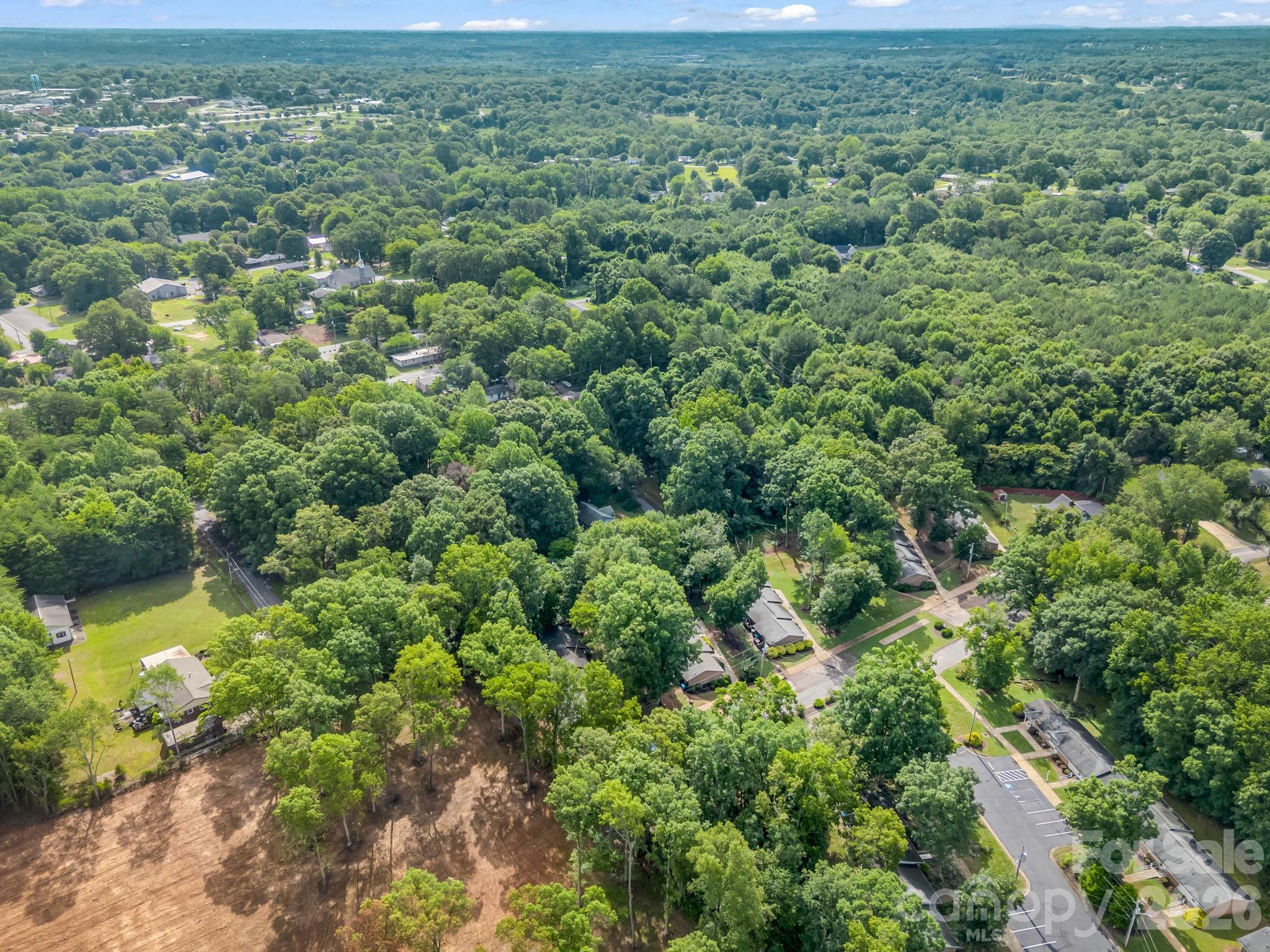 126 Bittle Street — Forest City