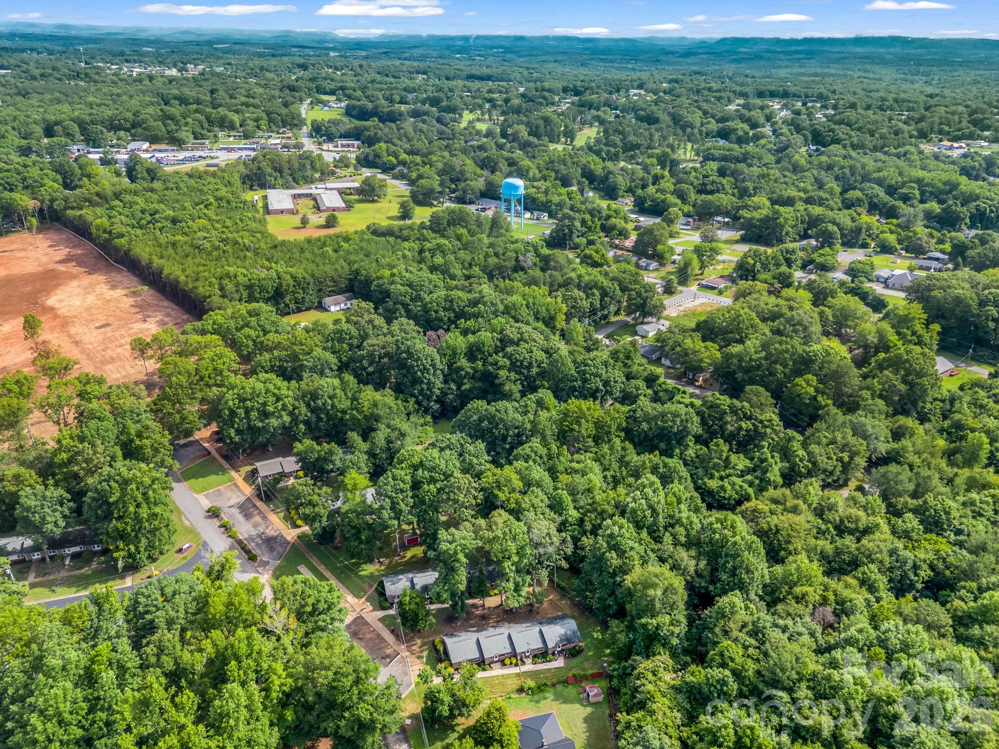 126 Bittle Street — Forest City
