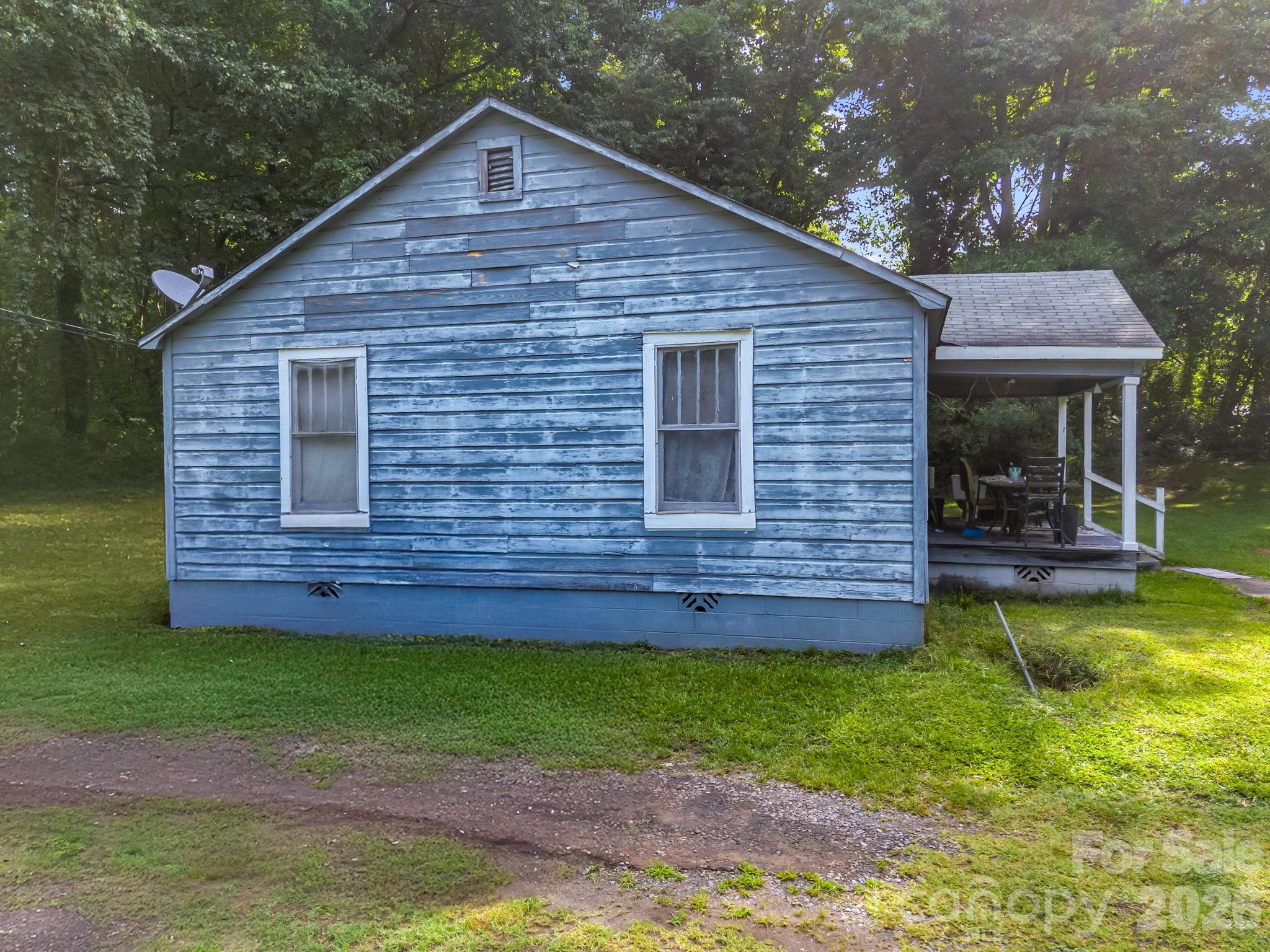 126 Bittle Street — Forest City