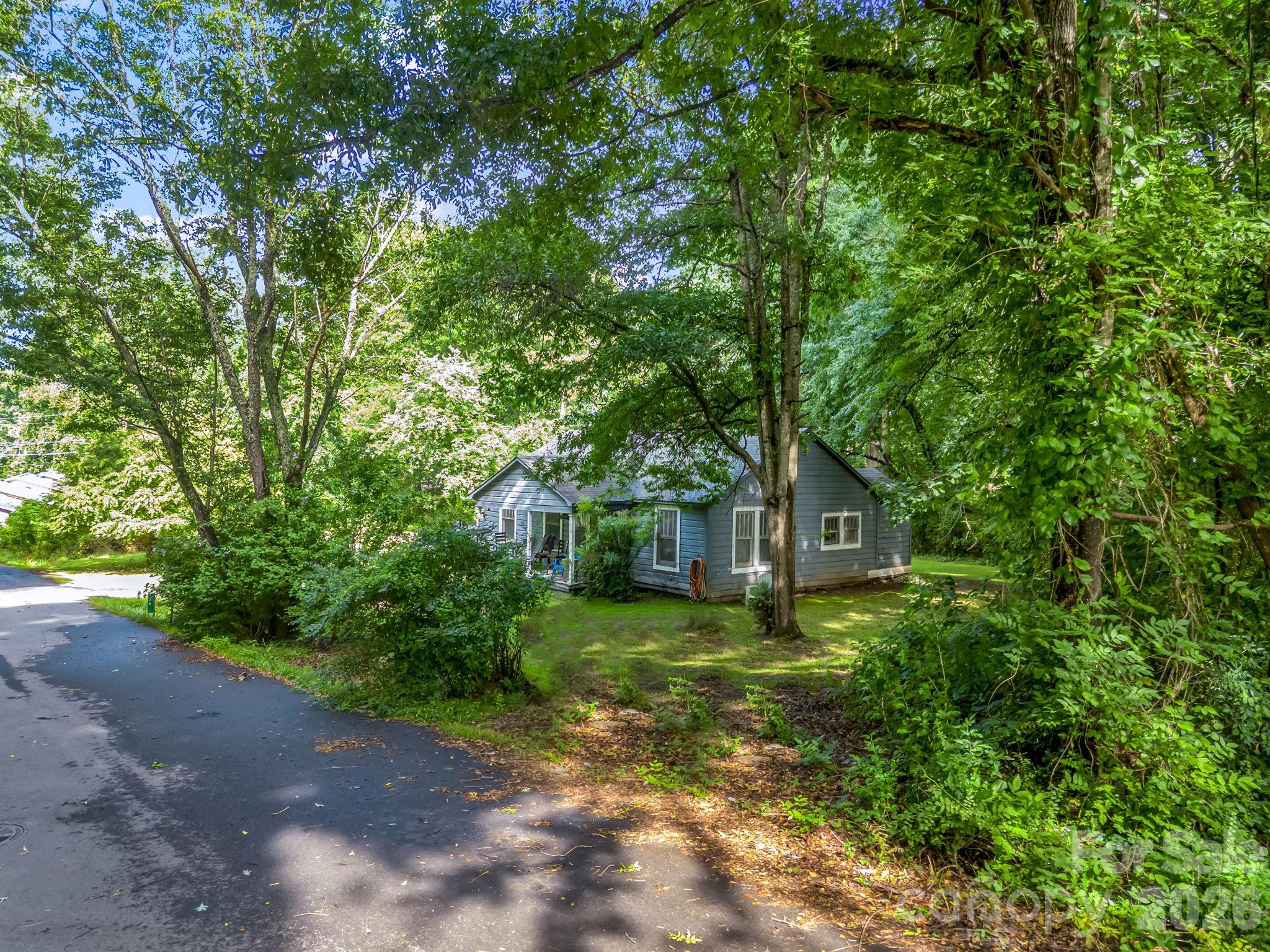 126 Bittle Street — Forest City
