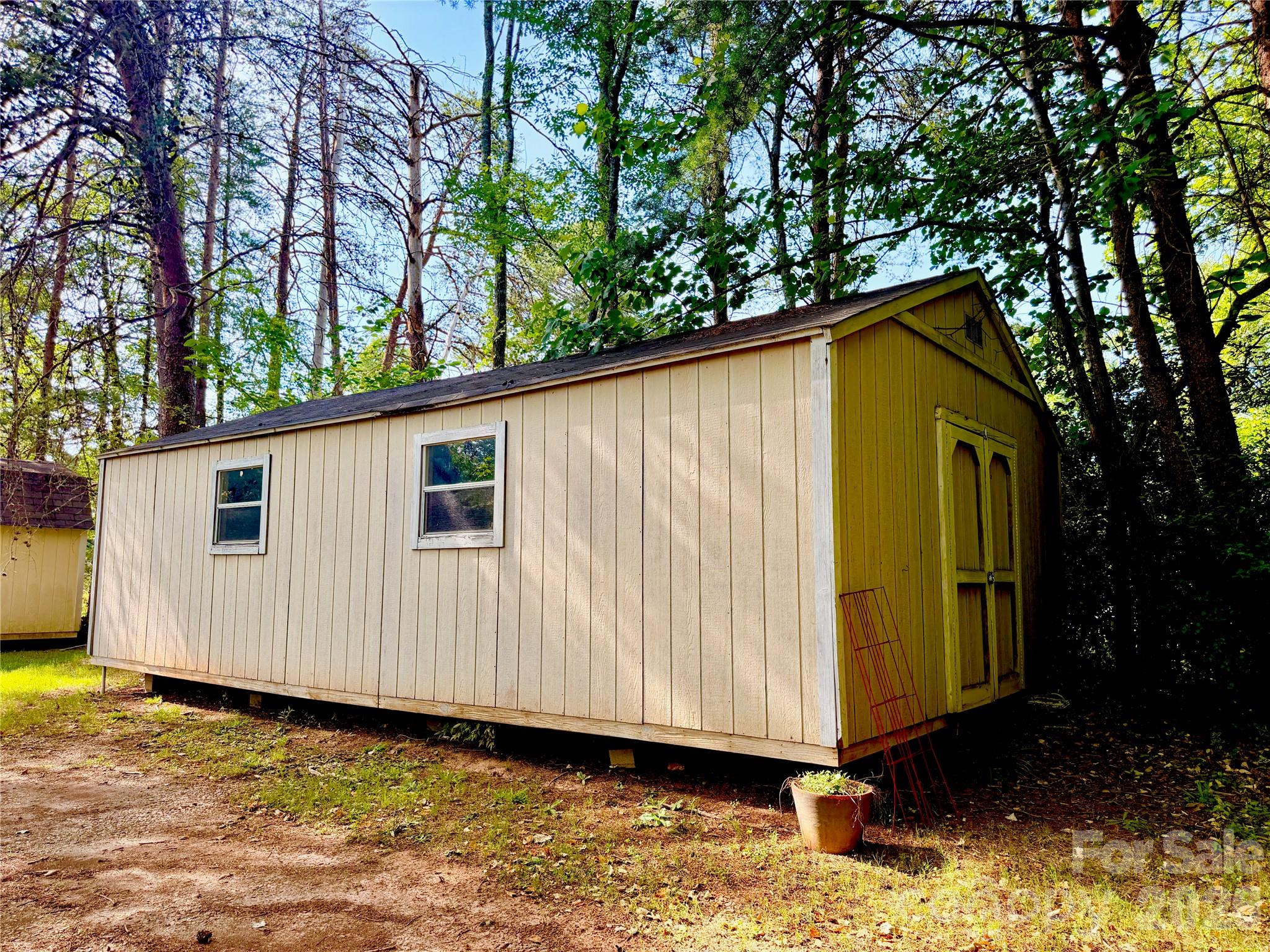 1668 Lane Road — Mount Holly