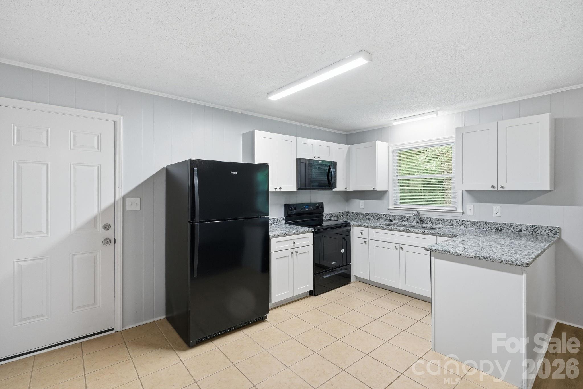 5008 Sea Oates Lane — Bessemer City
