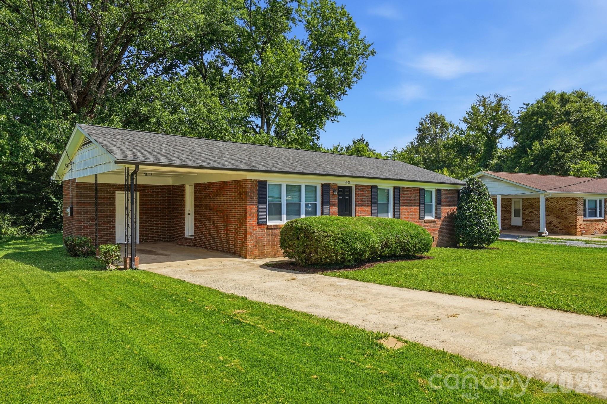 5008 Sea Oates Lane — Bessemer City