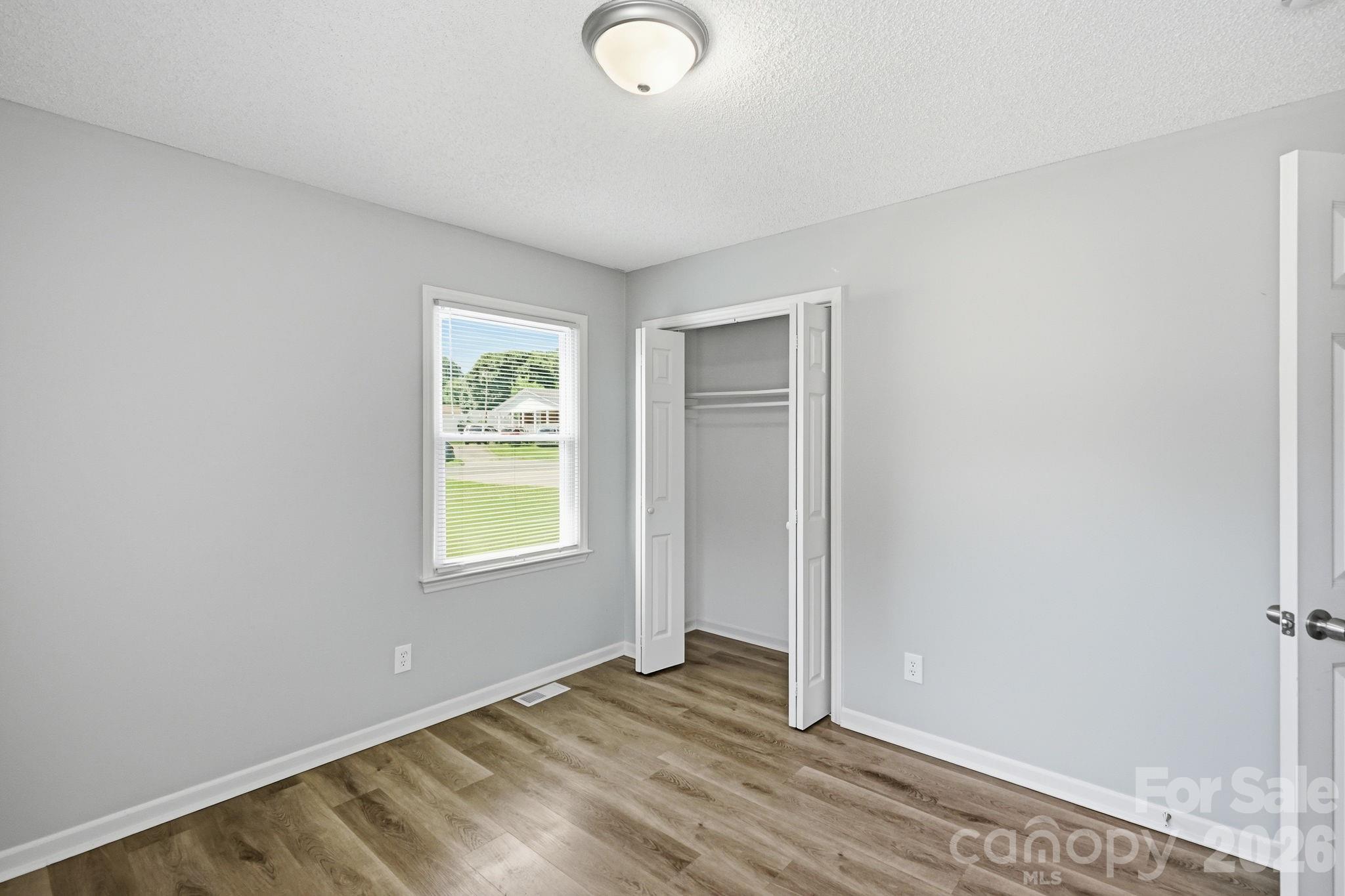 5008 Sea Oates Lane — Bessemer City