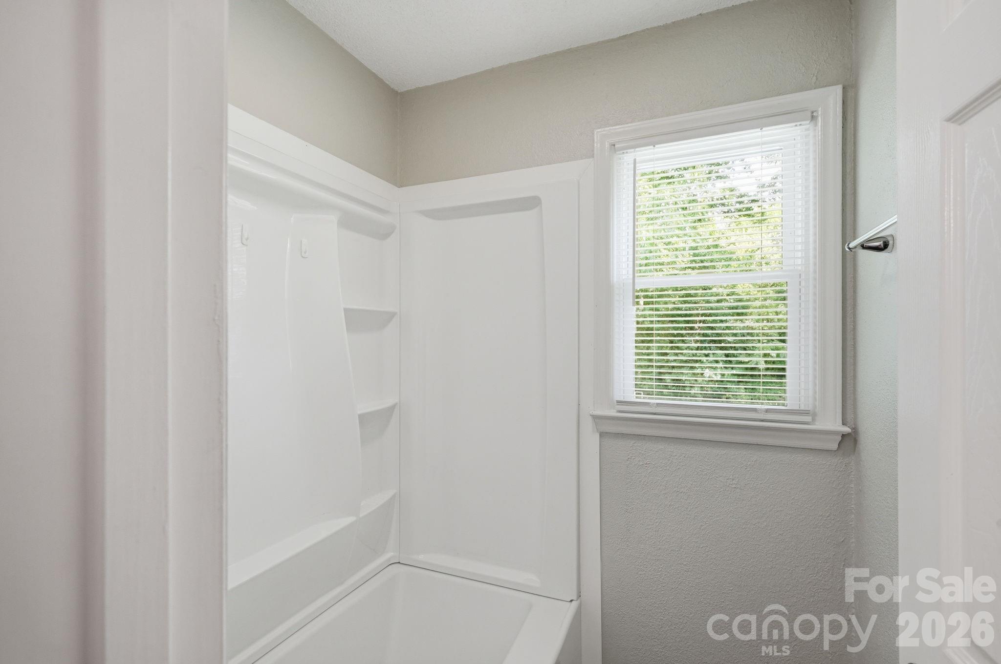 5008 Sea Oates Lane — Bessemer City