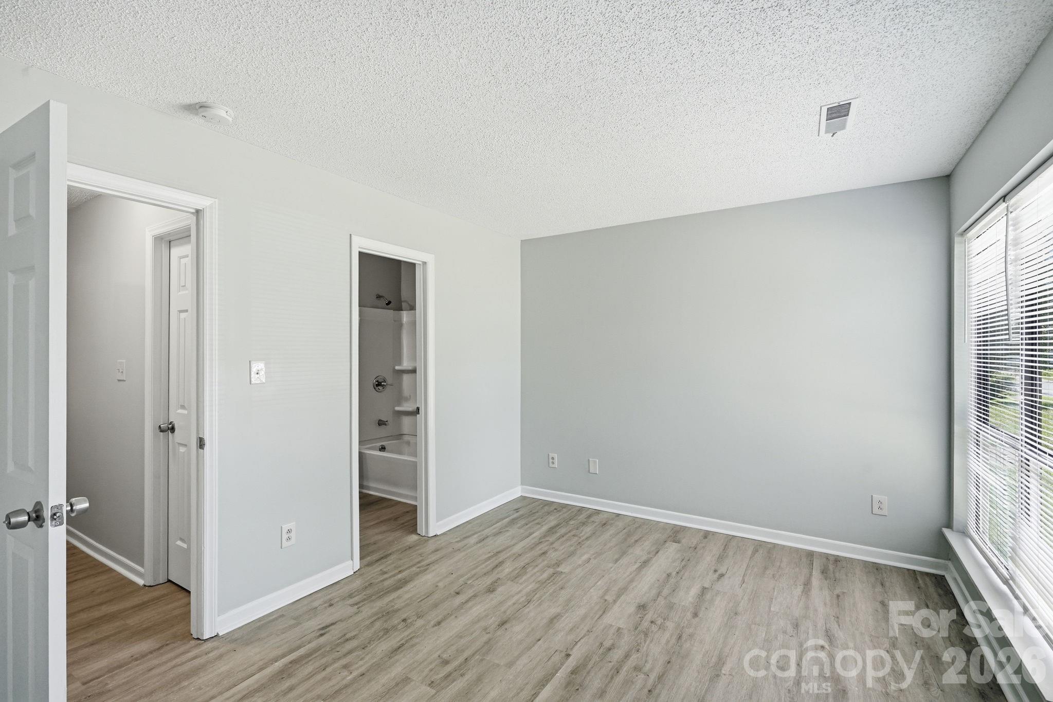 11813 Moonridge Drive — Charlotte