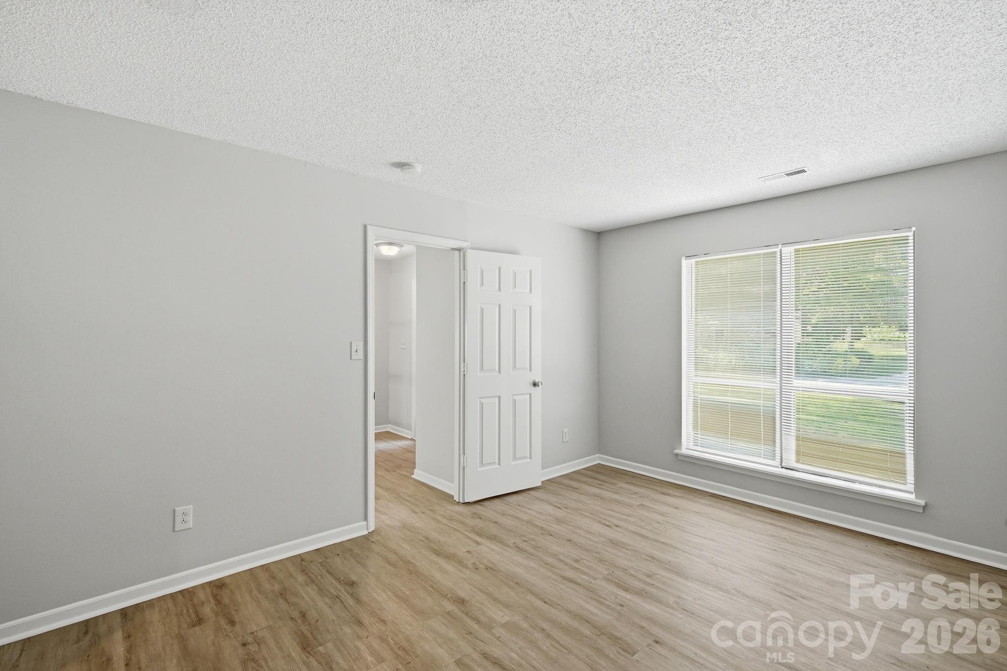 11813 Moonridge Drive — Charlotte
