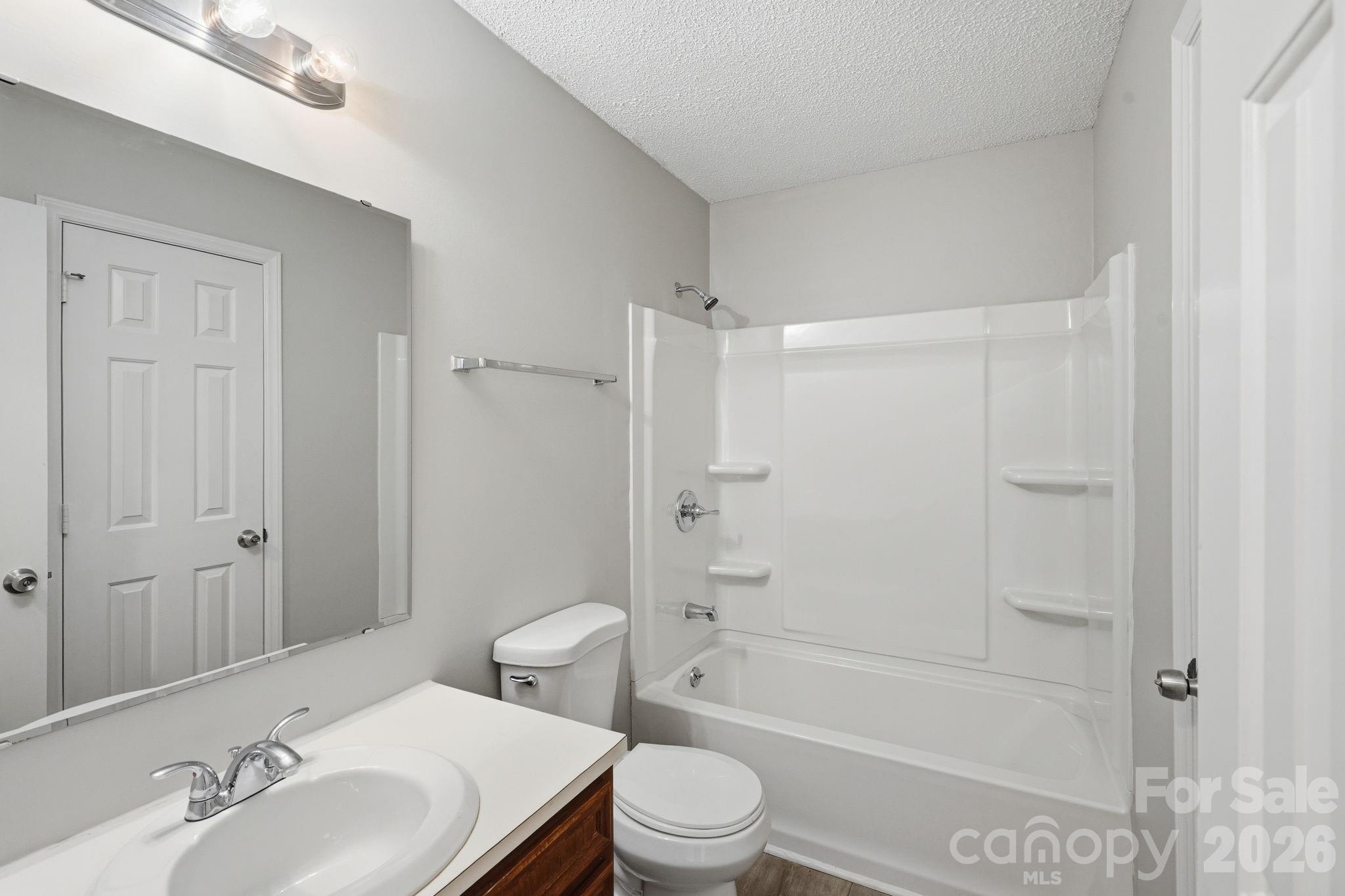 11813 Moonridge Drive — Charlotte