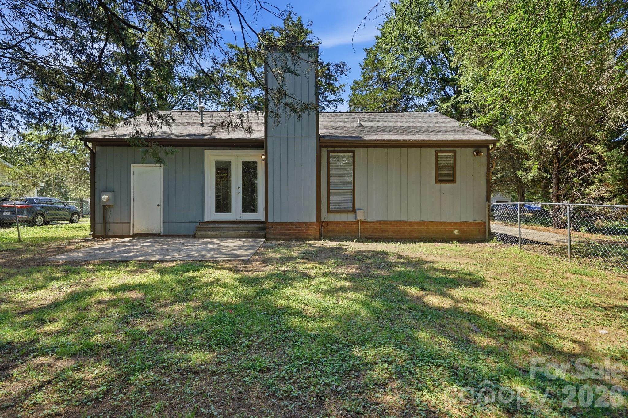11813 Moonridge Drive — Charlotte