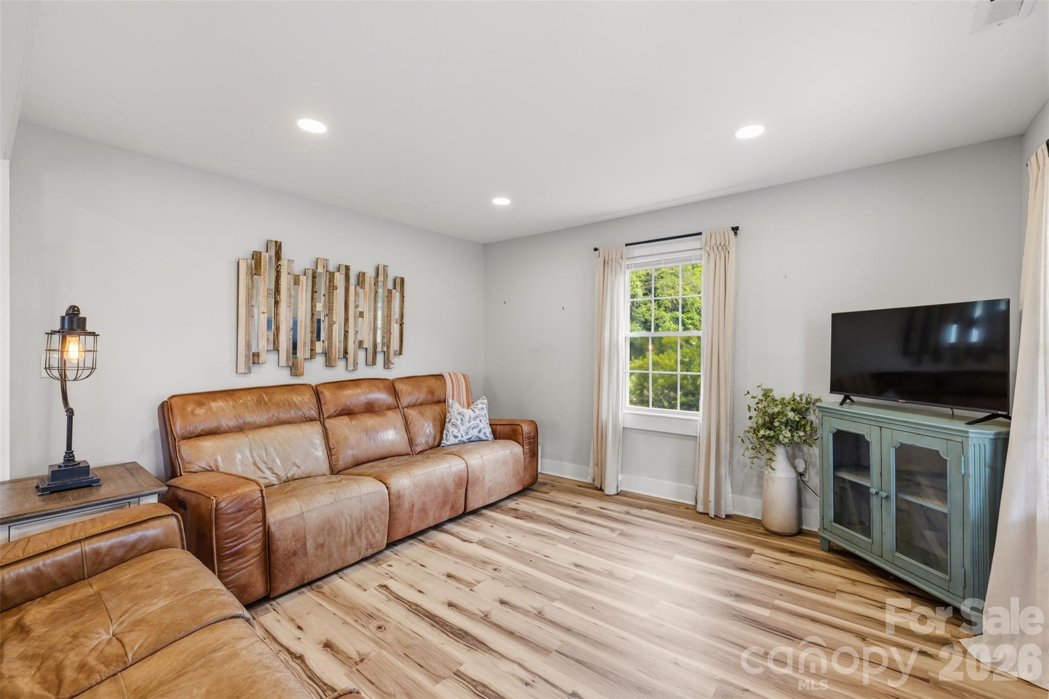 6121 Sikes Mill Road — Monroe