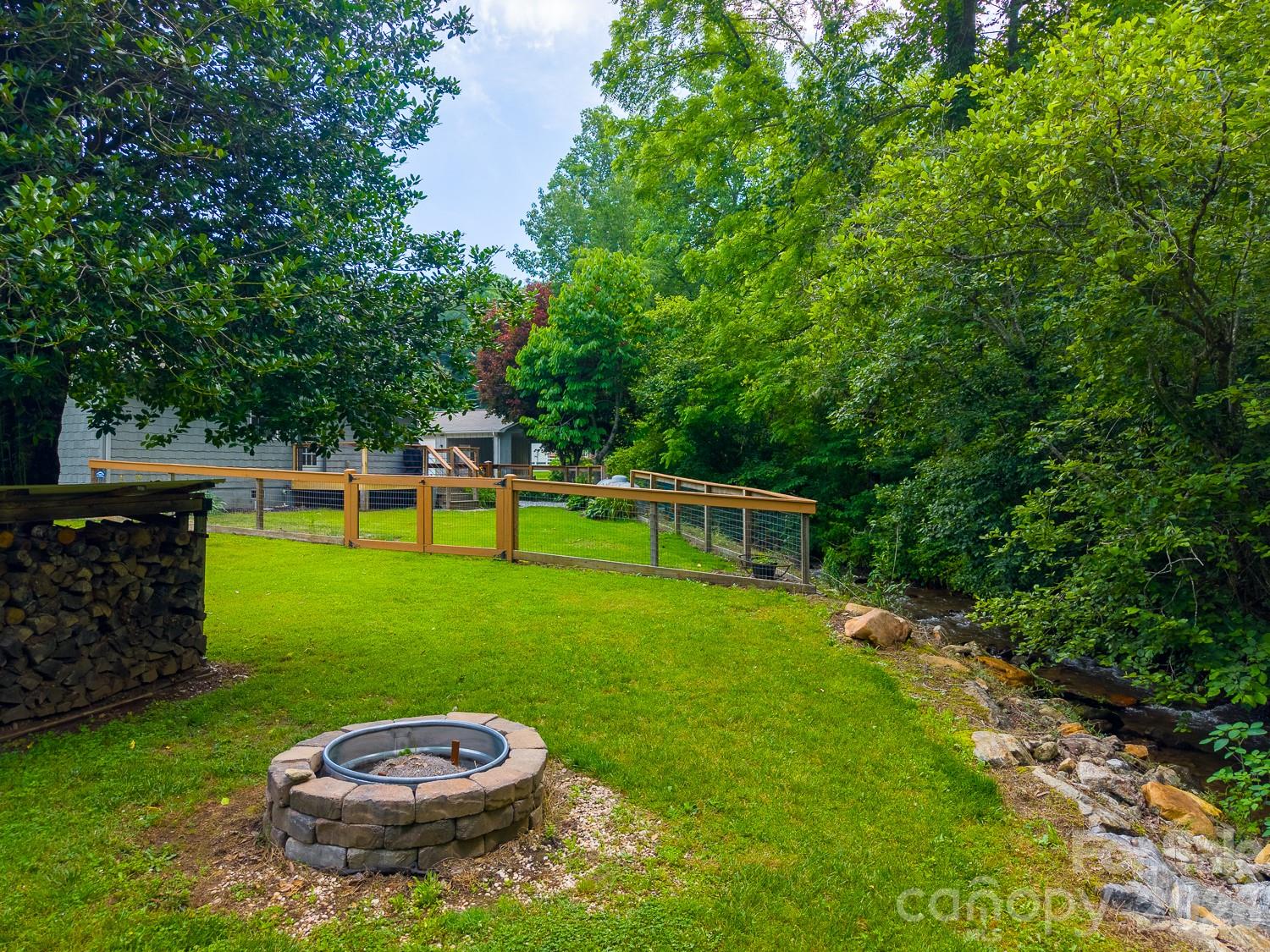 538 East Fork Road — Sylva