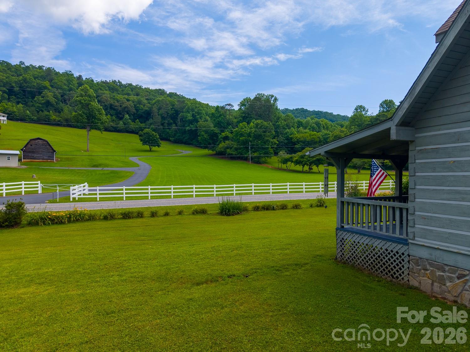 538 East Fork Road — Sylva